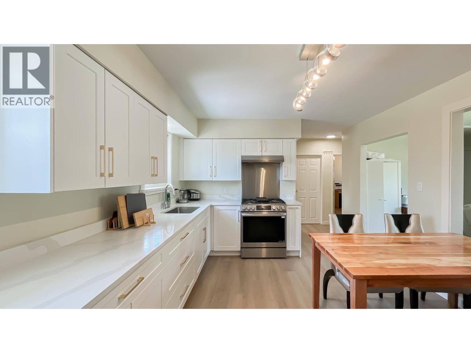 1752 Dorset Avenue, Port Coquitlam, British Columbia  V3B 2A2 - Photo 3 - R3007927
