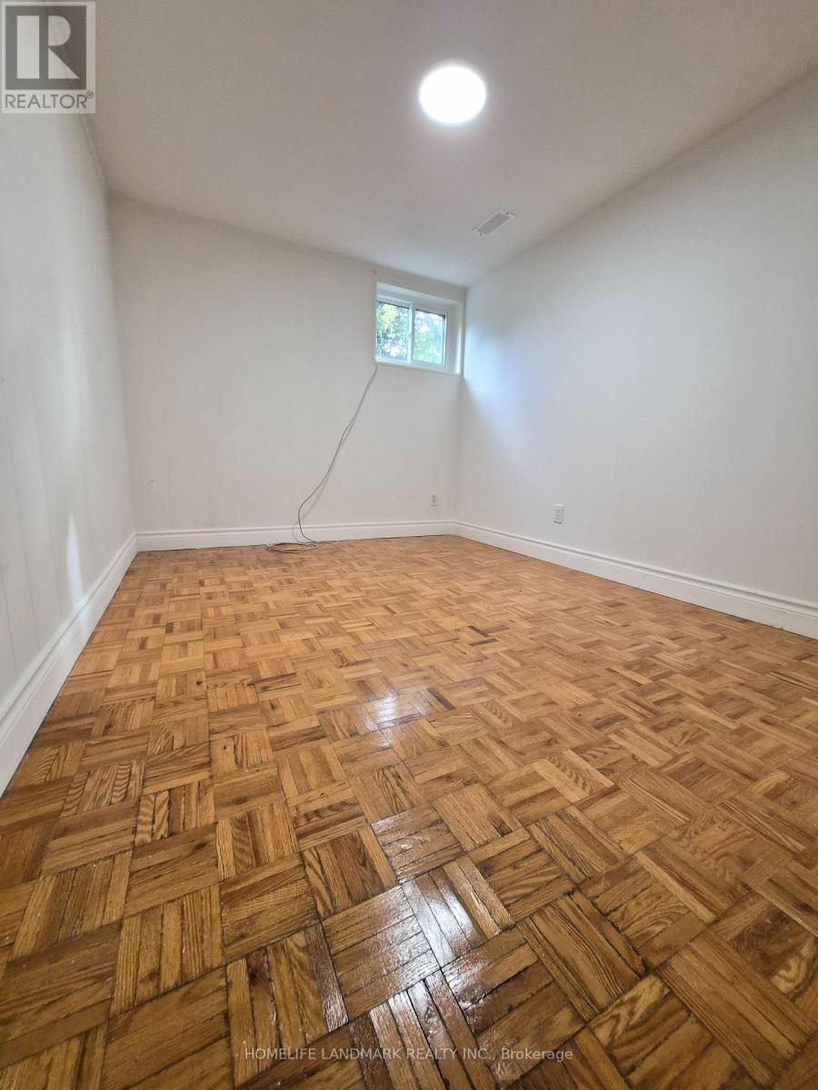 15 Nymark Avenue, Toronto, Ontario  M2J 2G8 - Photo 10 - C12482563