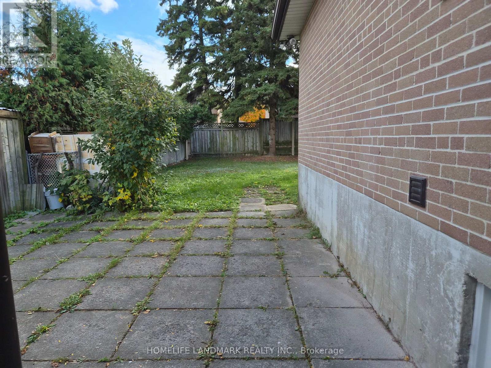 15 Nymark Avenue, Toronto, Ontario  M2J 2G8 - Photo 4 - C12482563