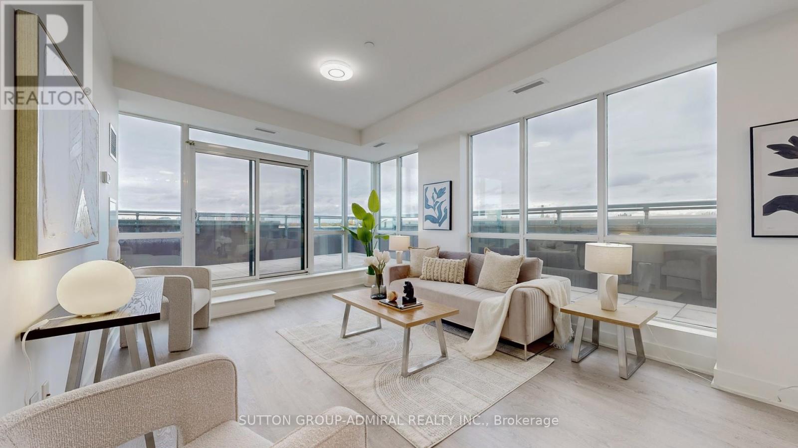 PH11 - 7608 YONGE STREET, Vaughan, Ontario