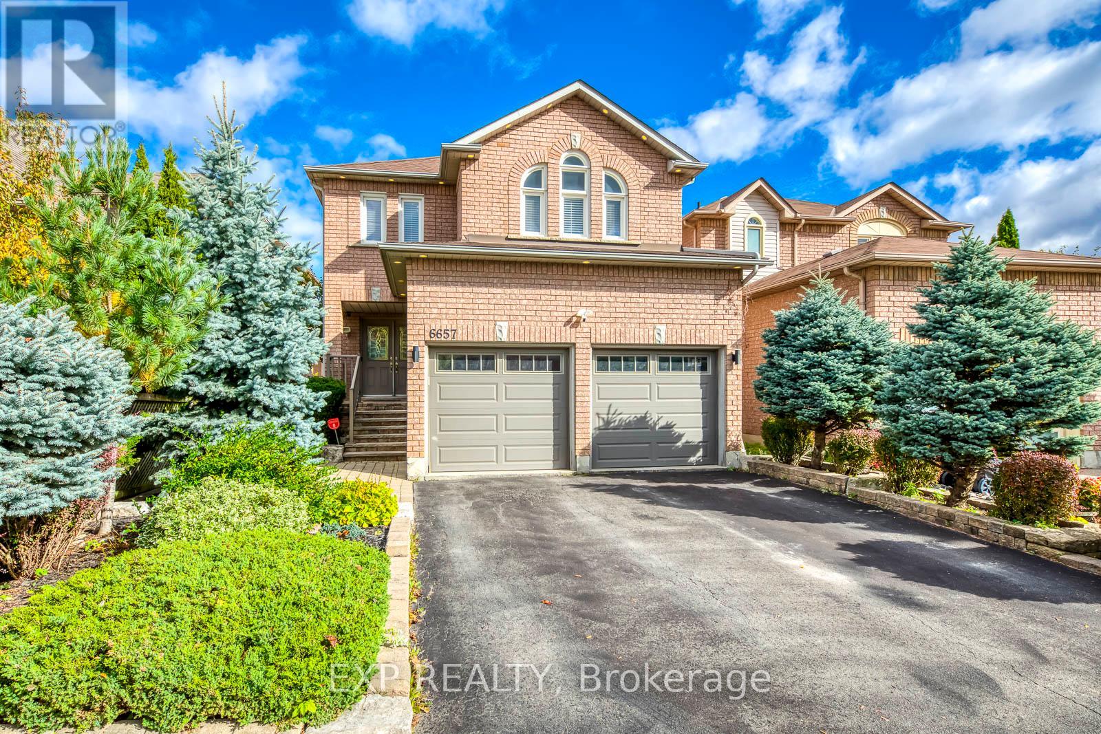 6657 Meteor Court, Mississauga, Ontario  L5N 7H9 - Photo 2 - W12482568