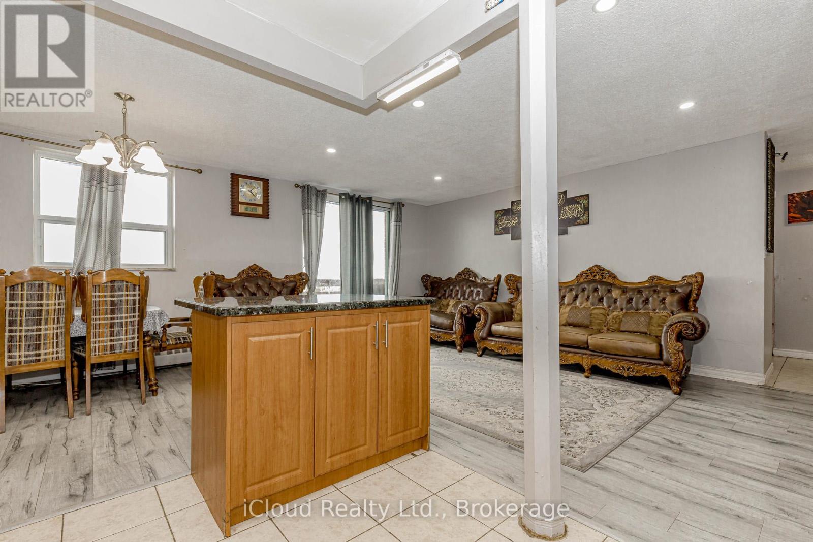 502 - 3577 Derry Road E, Mississauga, Ontario  L4T 1B3 - Photo 27 - W12482575