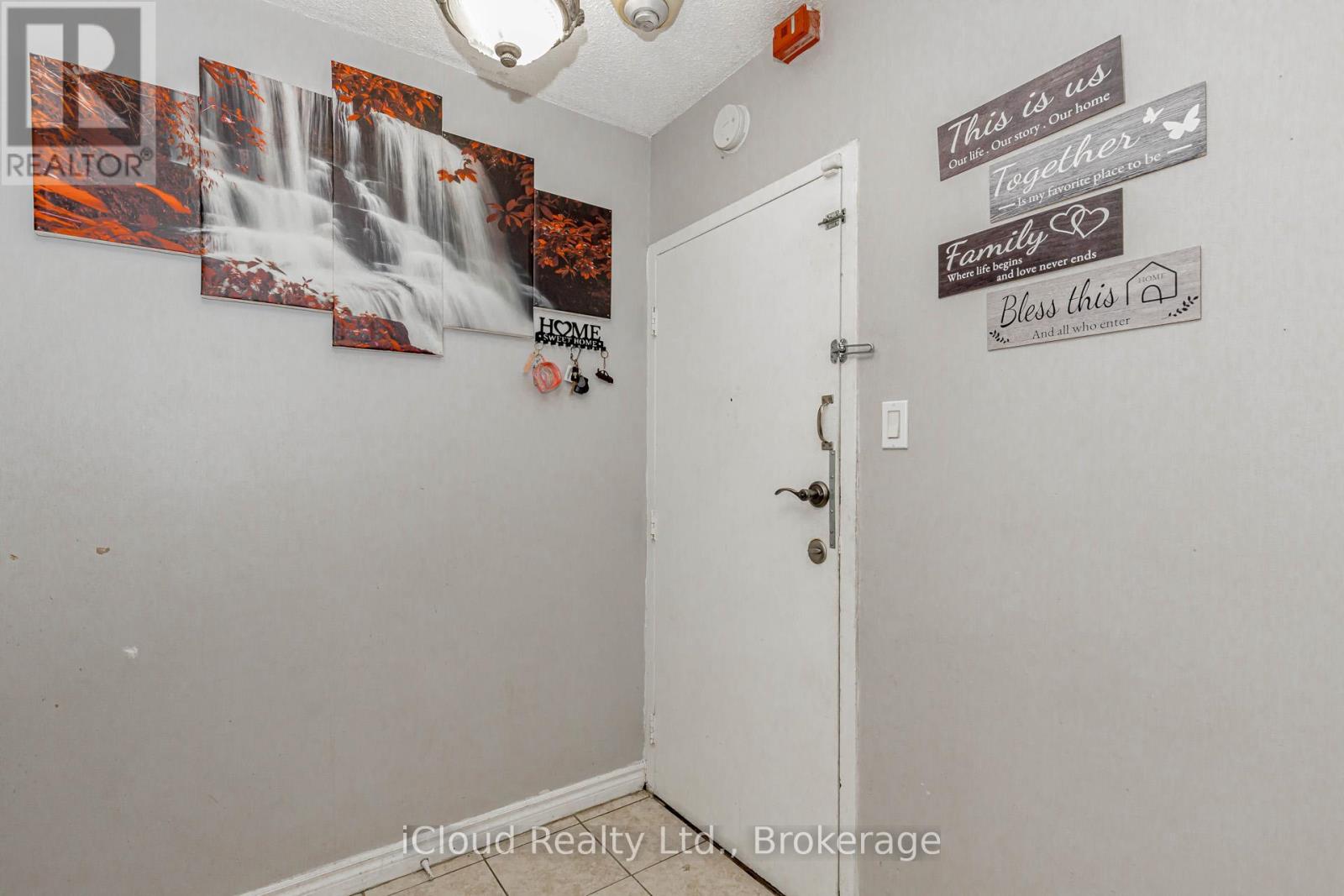 502 - 3577 Derry Road E, Mississauga, Ontario  L4T 1B3 - Photo 8 - W12482575