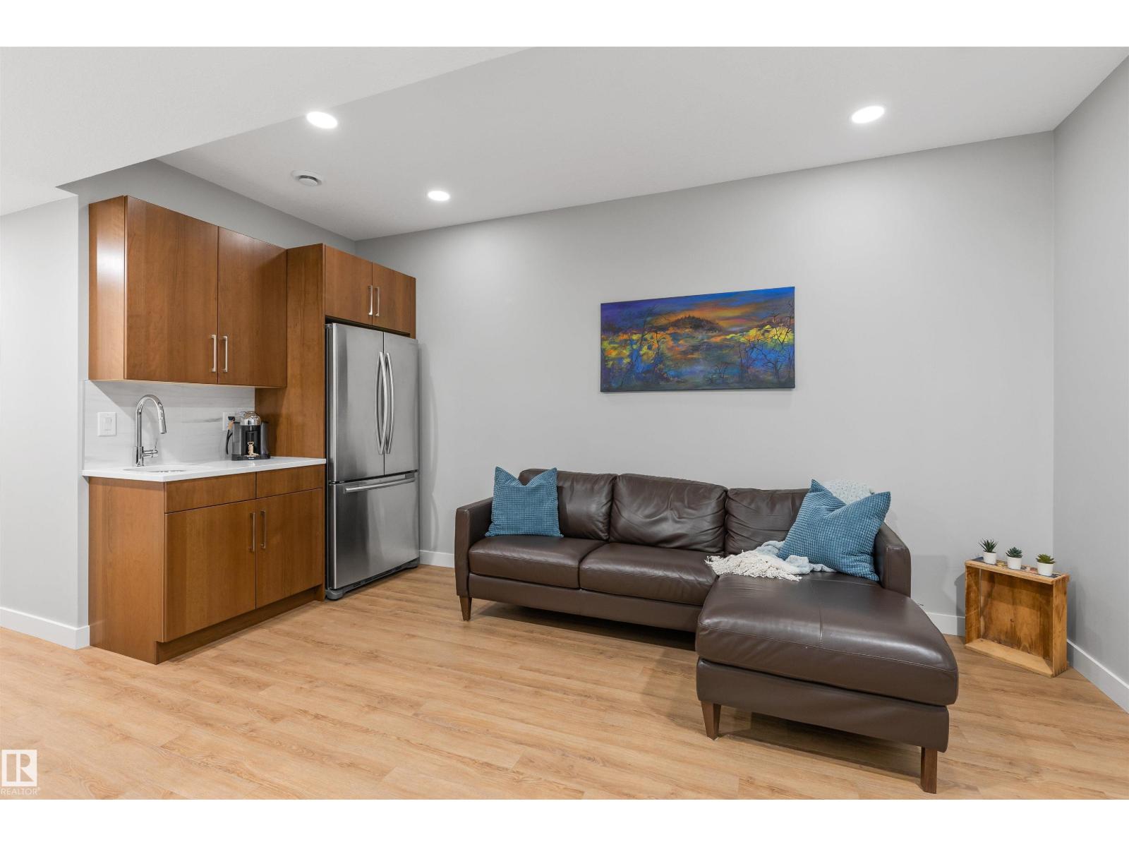 9524 75 Av Nw, Edmonton, Alberta  T6E 1H4 - Photo 30 - E4463563