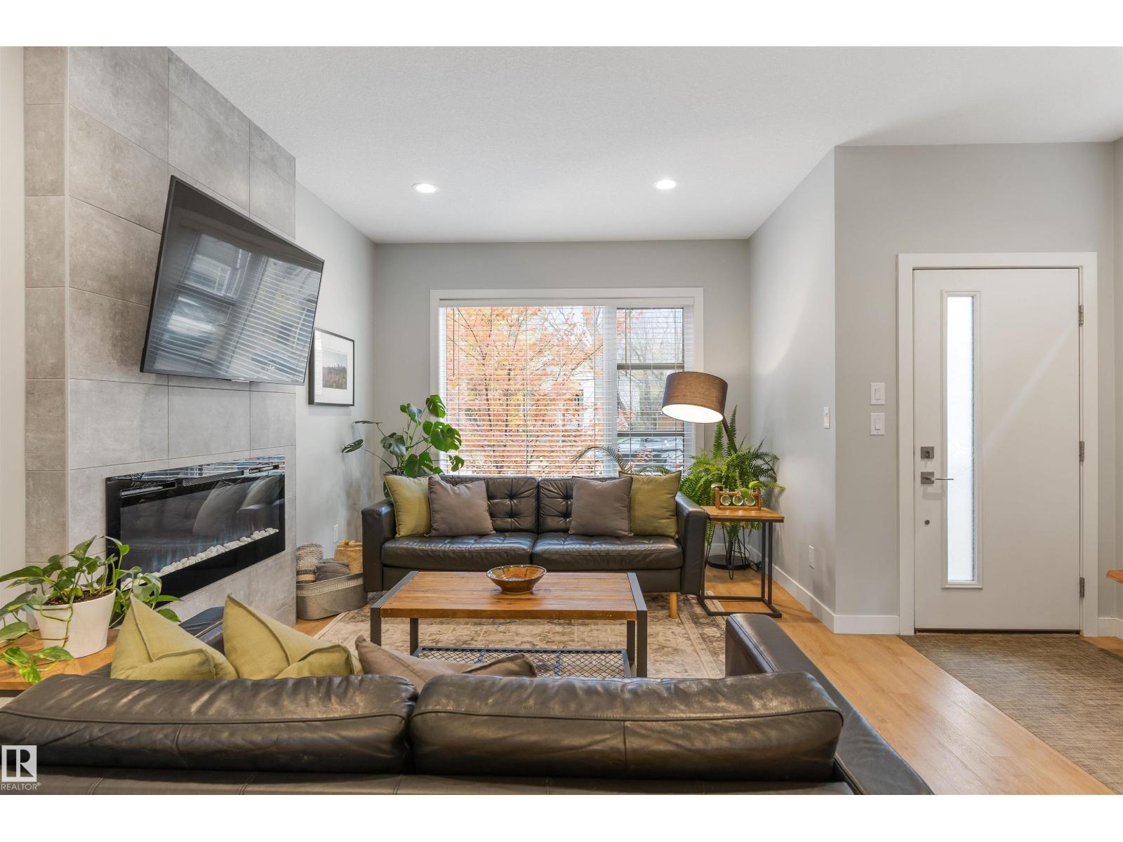 9524 75 Av Nw, Edmonton, Alberta  T6E 1H4 - Photo 8 - E4463563