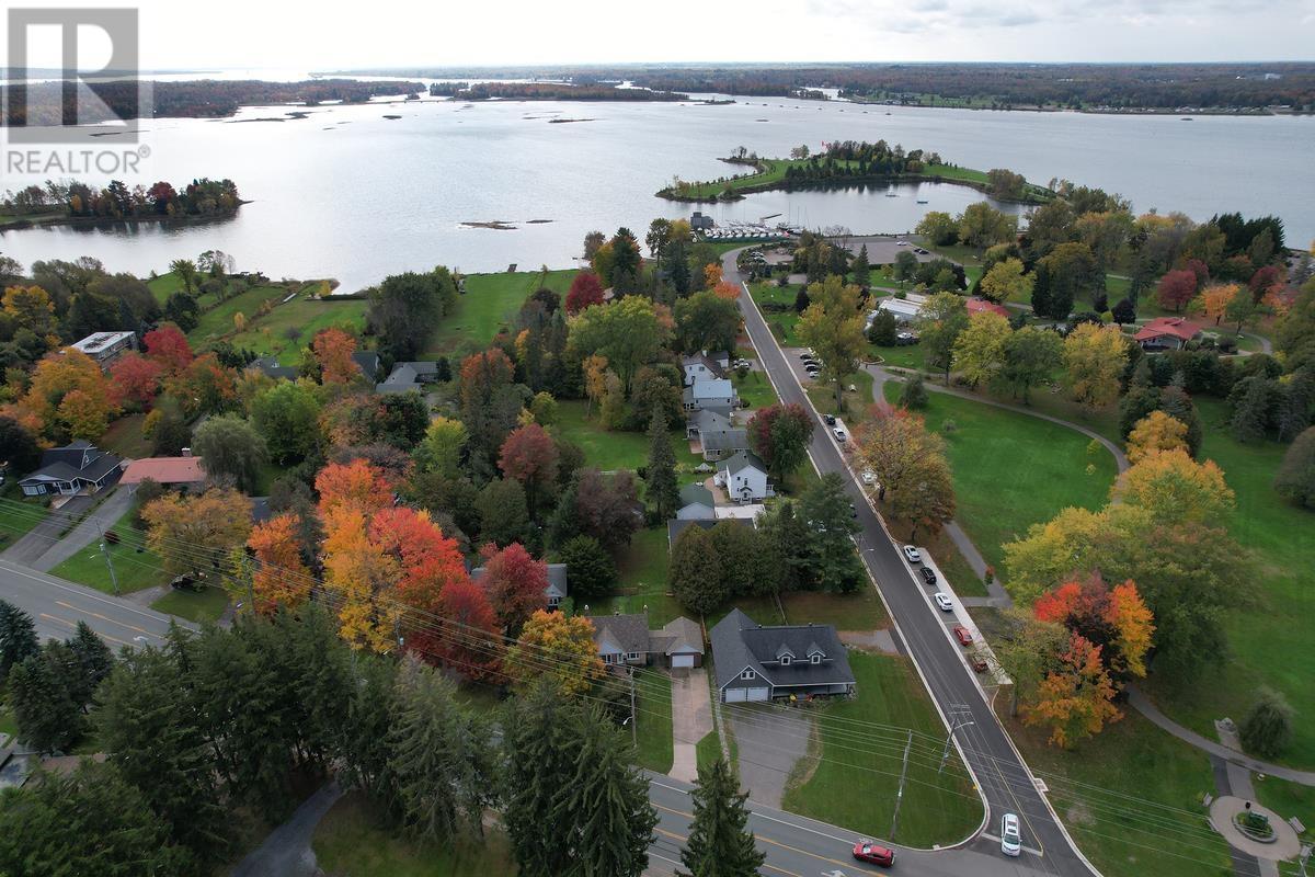 1377 Queen St E, Sault Ste. Marie, Ontario  P6A 2G1 - Photo 9 - SM252968