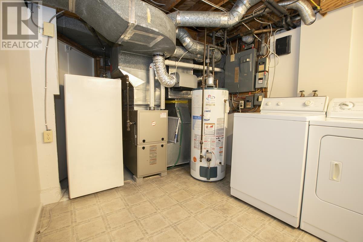 1377 Queen St E, Sault Ste. Marie, Ontario  P6A 2G1 - Photo 48 - SM252968