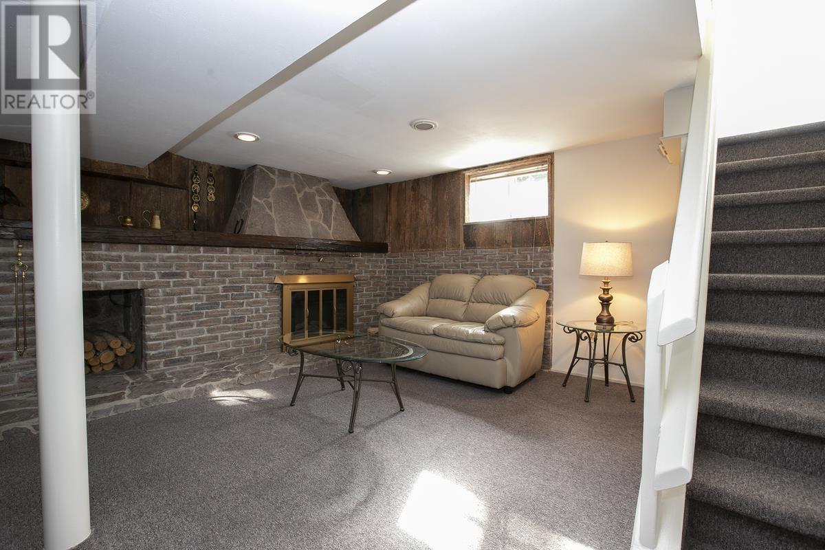 1377 Queen St E, Sault Ste. Marie, Ontario  P6A 2G1 - Photo 40 - SM252968