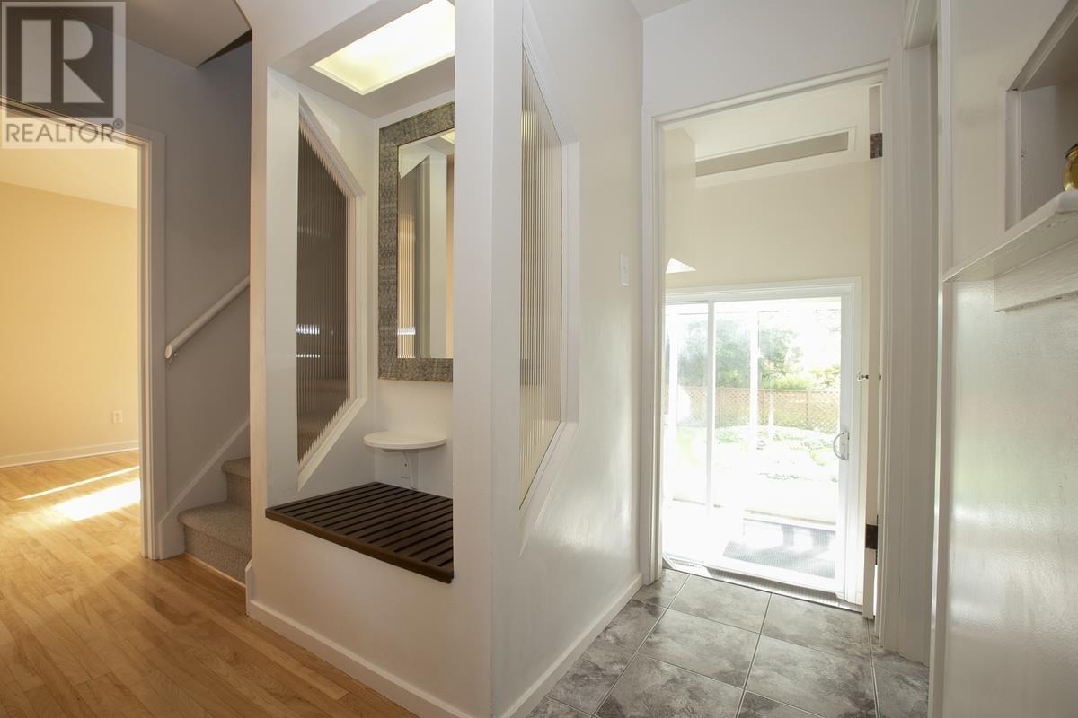 1377 Queen St E, Sault Ste. Marie, Ontario  P6A 2G1 - Photo 23 - SM252968