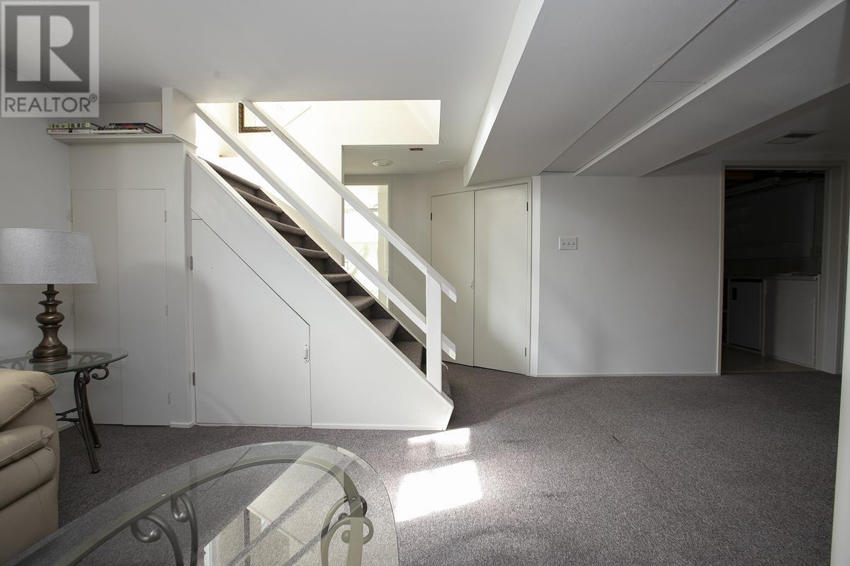 1377 Queen St E, Sault Ste. Marie, Ontario  P6A 2G1 - Photo 42 - SM252968