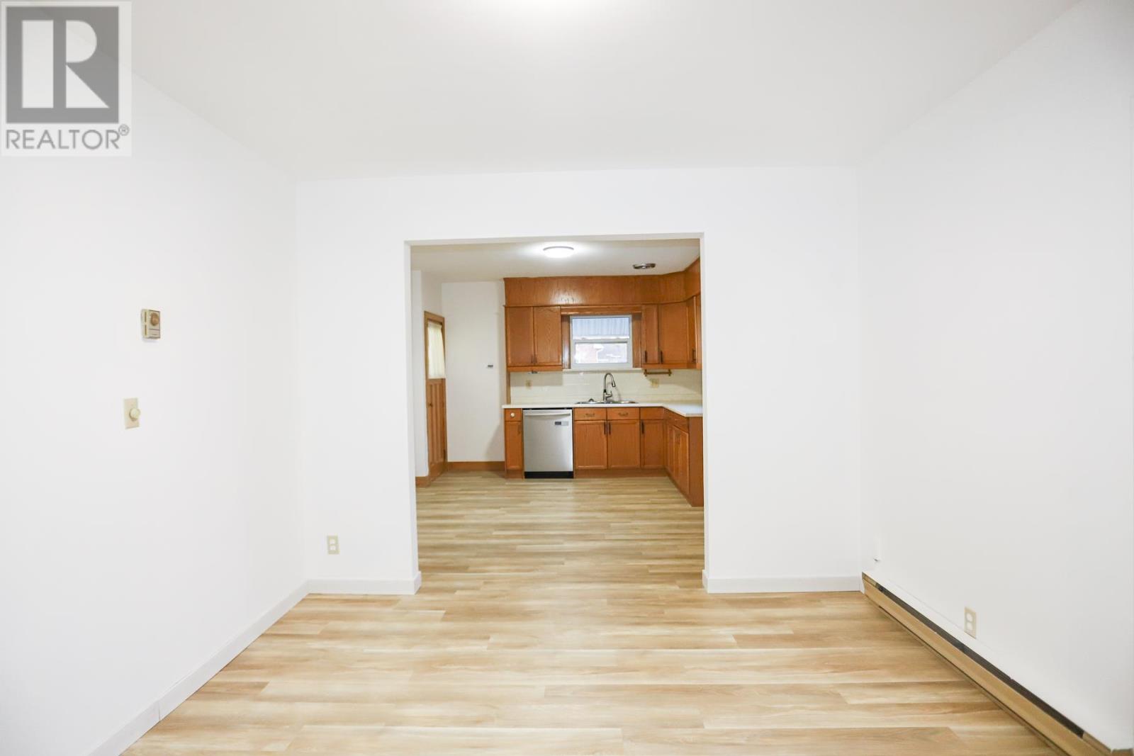 175 Henrietta Ave, Sault Ste. Marie, Ontario  P6C 2A2 - Photo 8 - SM253045