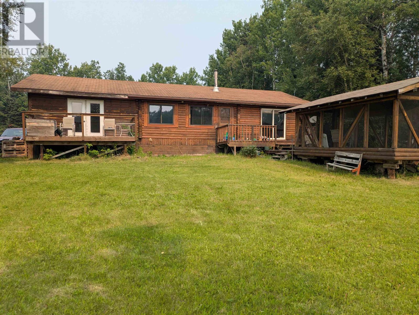 6 The River RD, Unorganized, Ontario