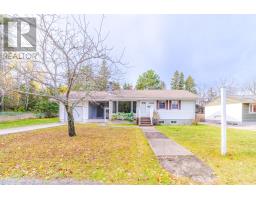 8 Seegmiller Avenue, Kenora, Ontario