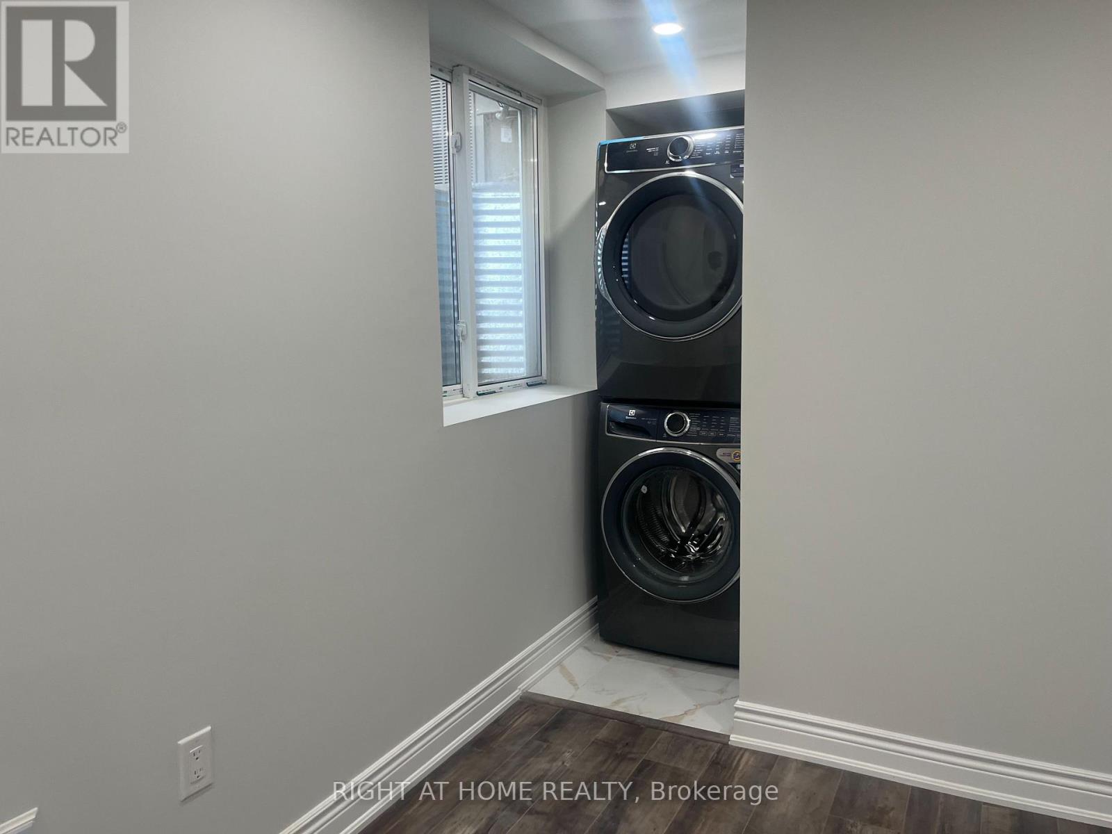 81 Pheonix Boulevard, Barrie, Ontario  L9J 0P7 - Photo 7 - S12482586