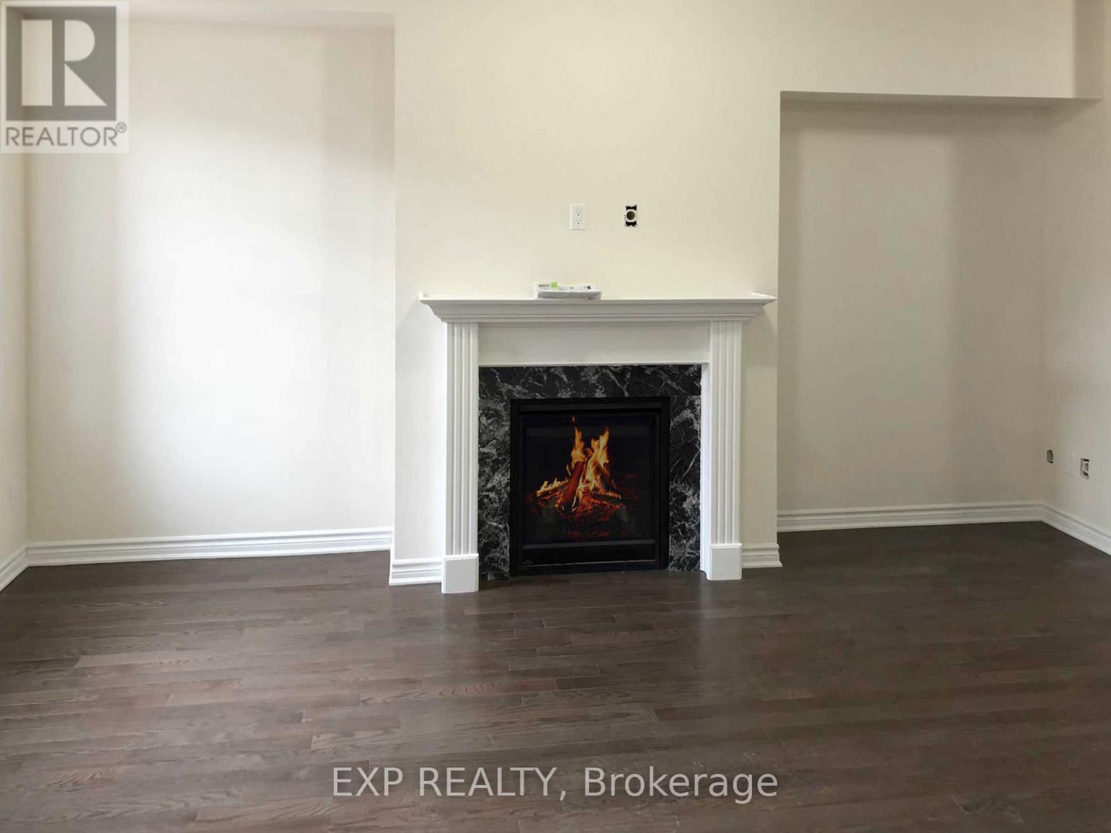 31 Walter Proctor Road, East Gwillimbury, Ontario  L9N 0P1 - Photo 6 - N12482534
