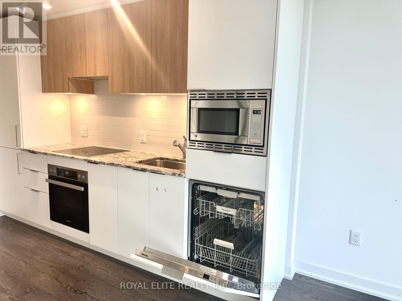 535 - 20 O'neill Road, Toronto, Ontario  M3C 0R2 - Photo 7 - C12482600