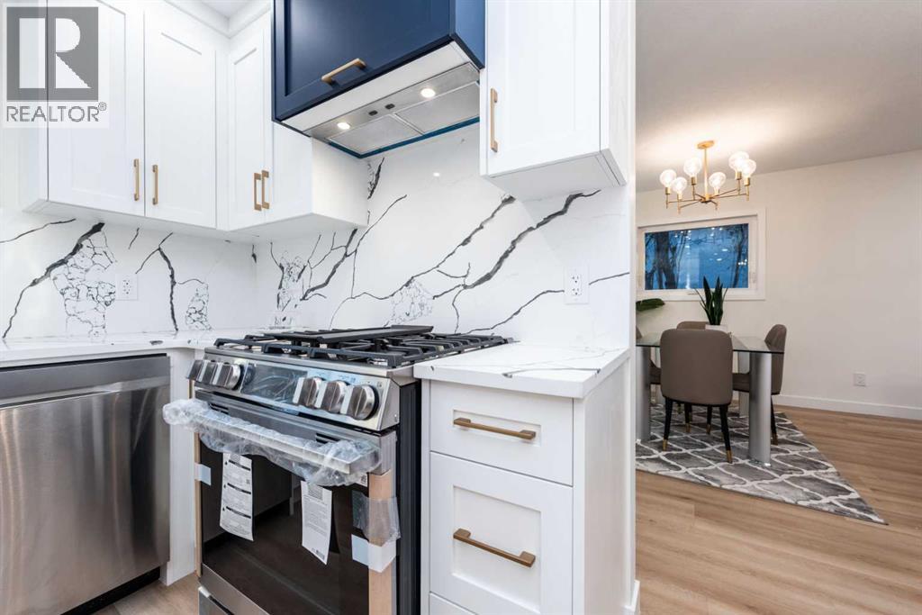 152 Southampthon Drive Sw, Calgary, Alberta  T2W 0V1 - Photo 11 - A2265620