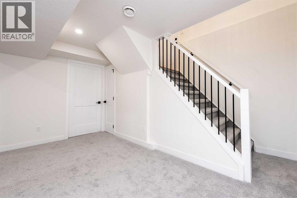 152 Southampthon Drive Sw, Calgary, Alberta  T2W 0V1 - Photo 33 - A2265620
