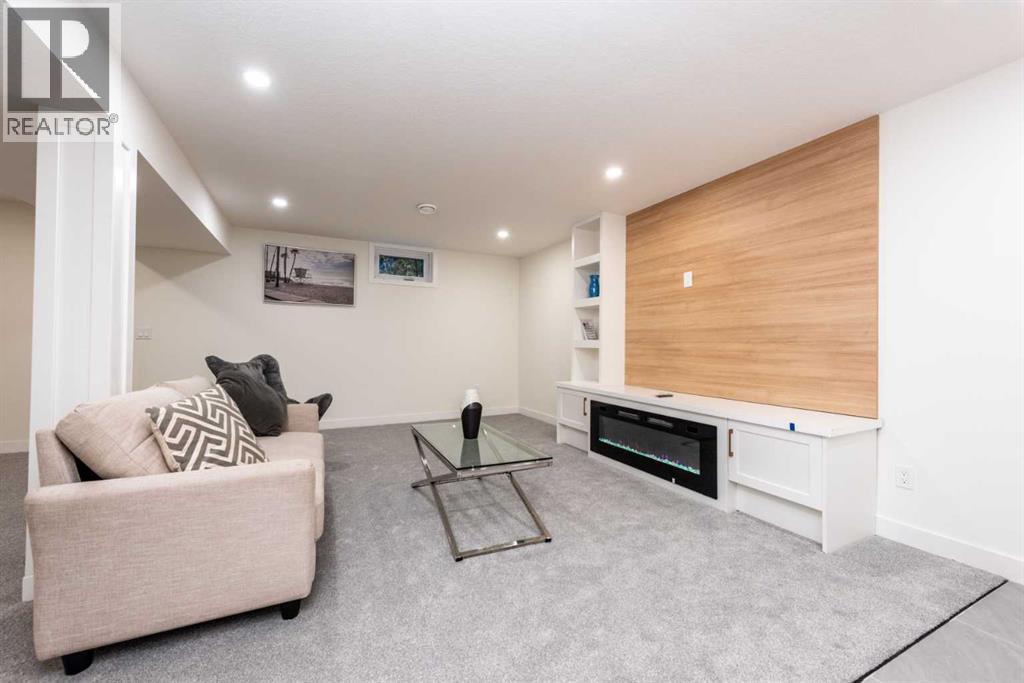 152 Southampthon Drive Sw, Calgary, Alberta  T2W 0V1 - Photo 37 - A2265620