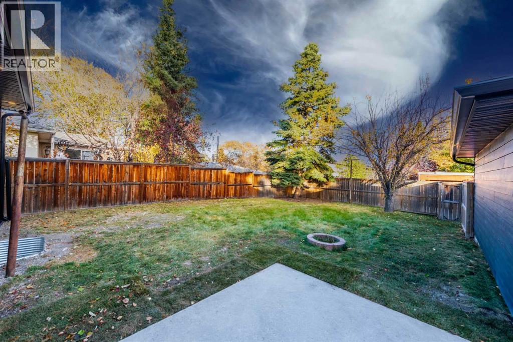 152 Southampthon Drive Sw, Calgary, Alberta  T2W 0V1 - Photo 48 - A2265620