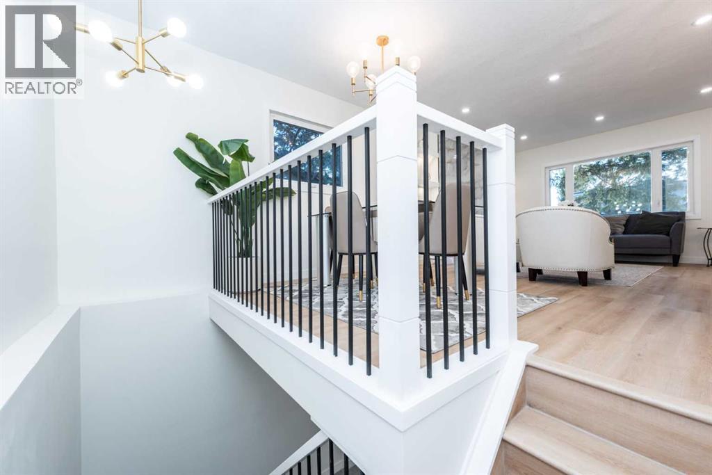 152 Southampthon Drive Sw, Calgary, Alberta  T2W 0V1 - Photo 8 - A2265620