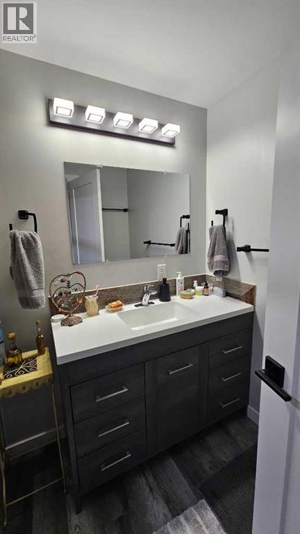 808 1 Street Ne, Milk River, Alberta T0K 1M0 - Photo 19 - A2250000