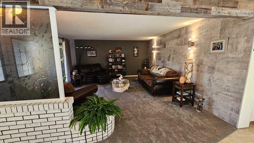 808 1 Street Ne, Milk River, Alberta T0K 1M0 - Photo 7 - A2250000