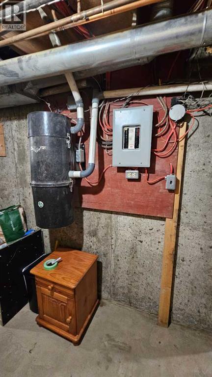 808 1 Street Ne, Milk River, Alberta T0K 1M0 - Photo 33 - A2250000