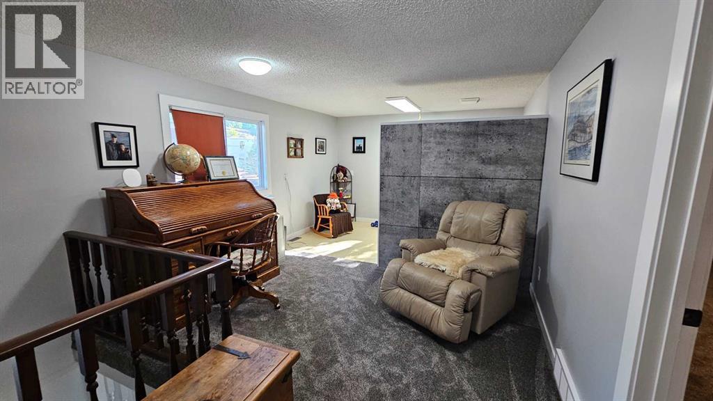 808 1 Street Ne, Milk River, Alberta T0K 1M0 - Photo 28 - A2250000