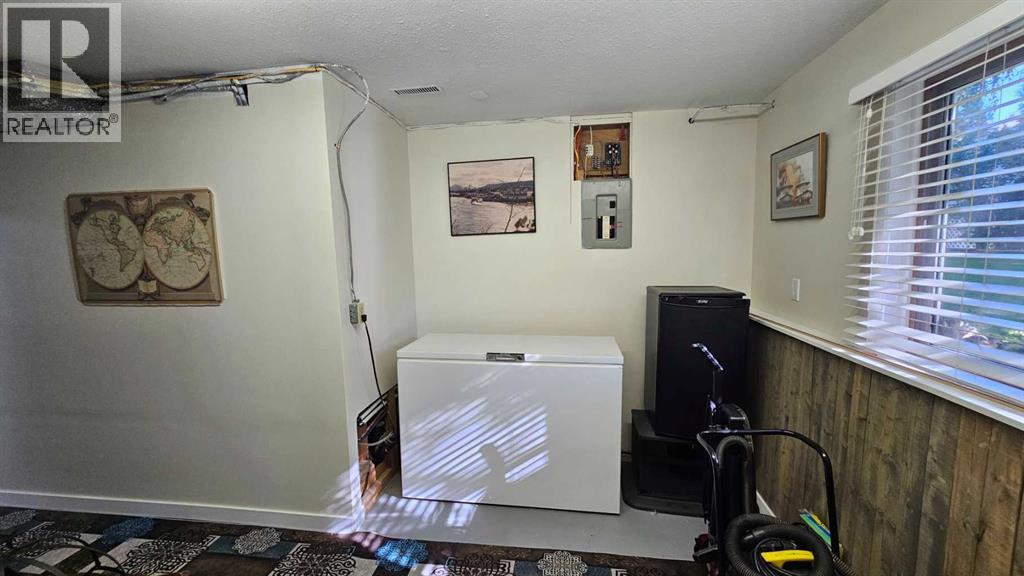 808 1 Street Ne, Milk River, Alberta T0K 1M0 - Photo 35 - A2250000