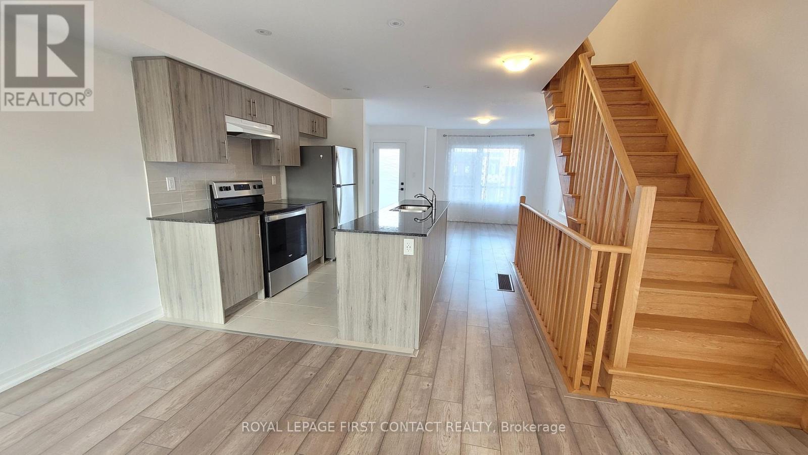31 Fairlane Avenue, Barrie, Ontario  L0J 0N1 - Photo 15 - S12482604