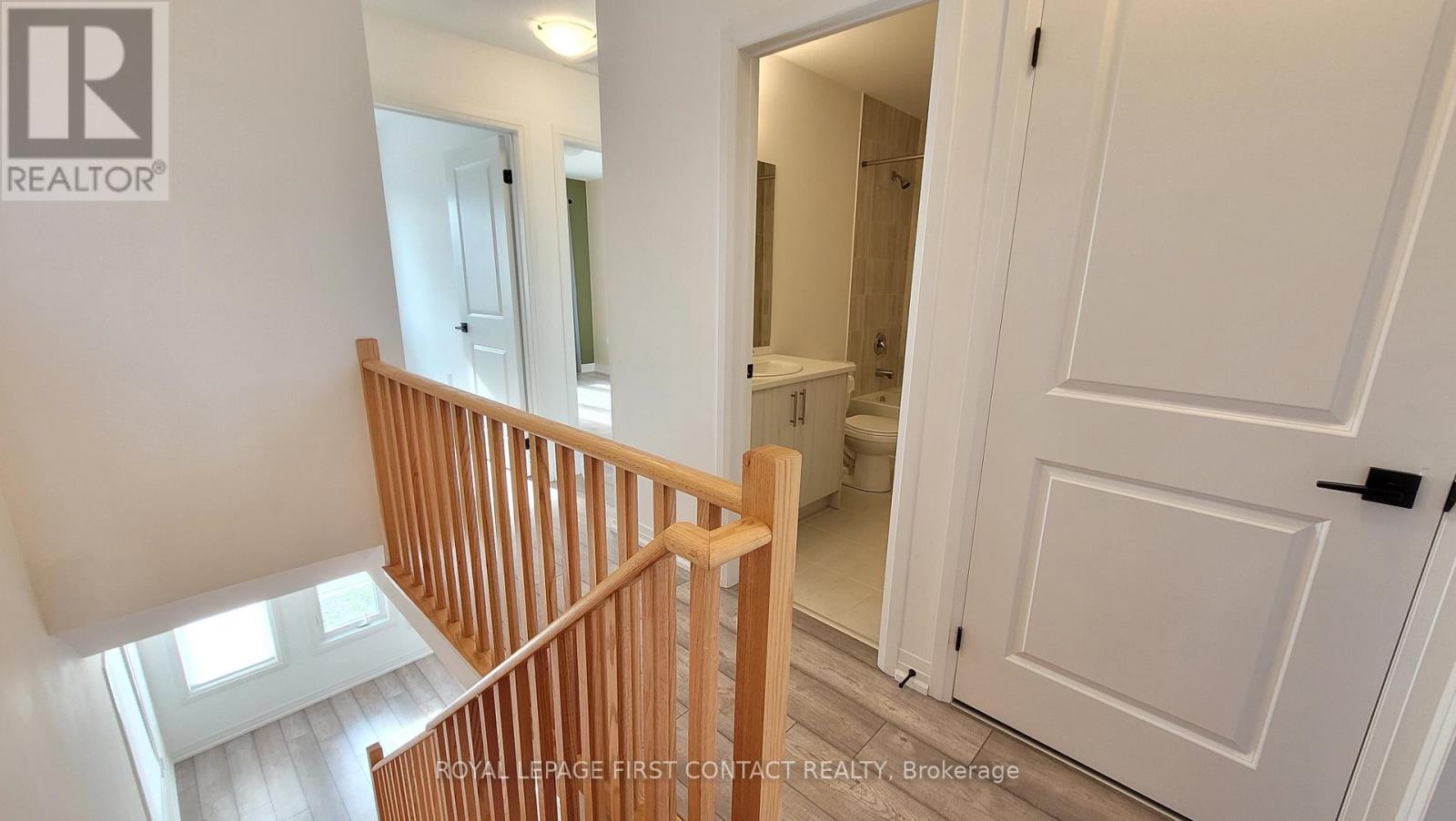 31 Fairlane Avenue, Barrie, Ontario  L0J 0N1 - Photo 22 - S12482604