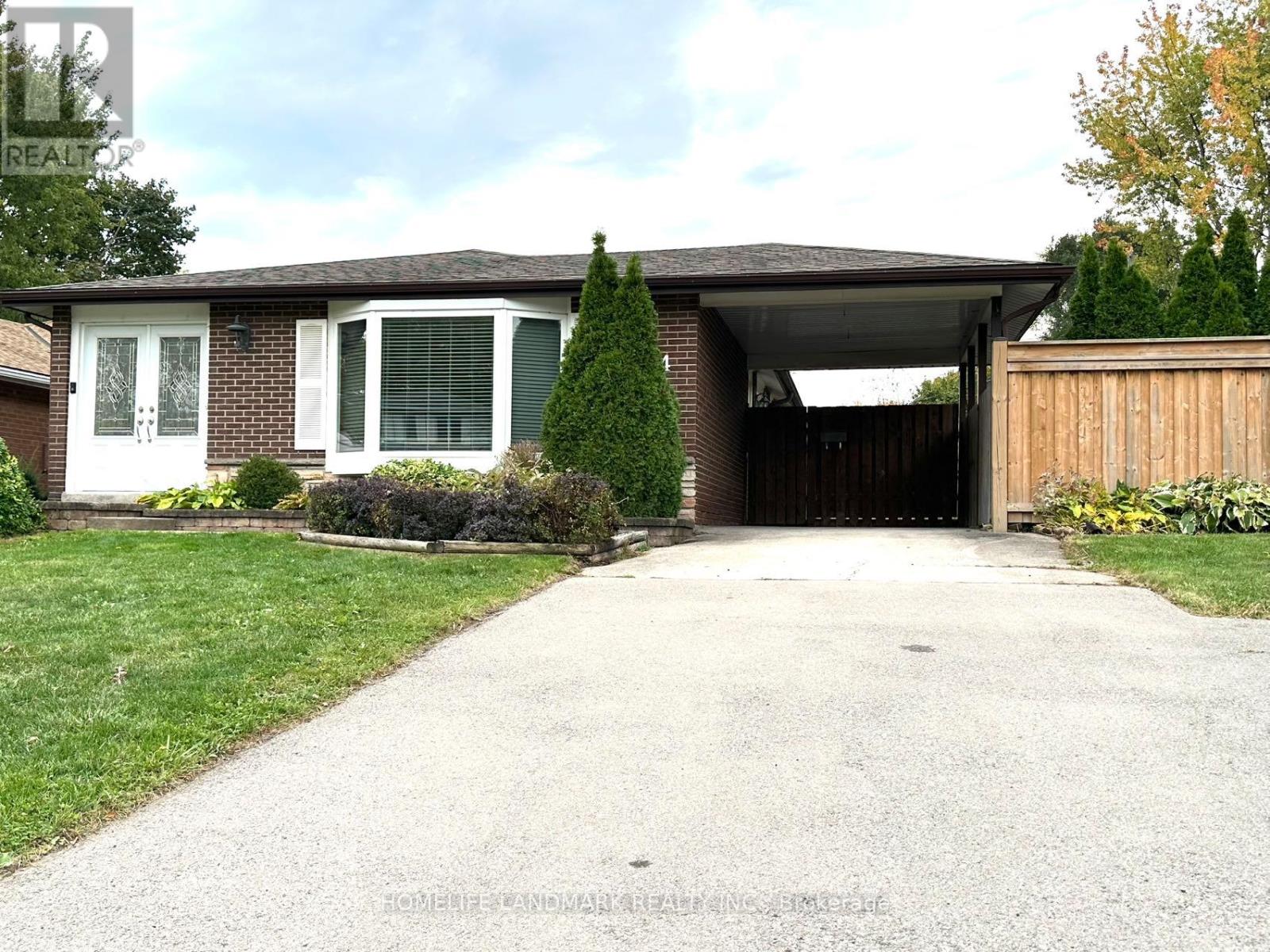 684 Cape Avenue, Burlington, Ontario  L7L 4M8 - Photo 40 - W12482601