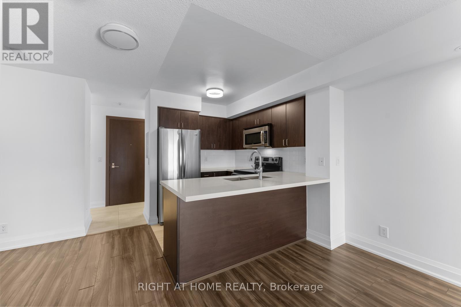 608 - 1070 Sheppard Avenue W, Toronto, Ontario  M3J 0G8 - Photo 12 - W12482603