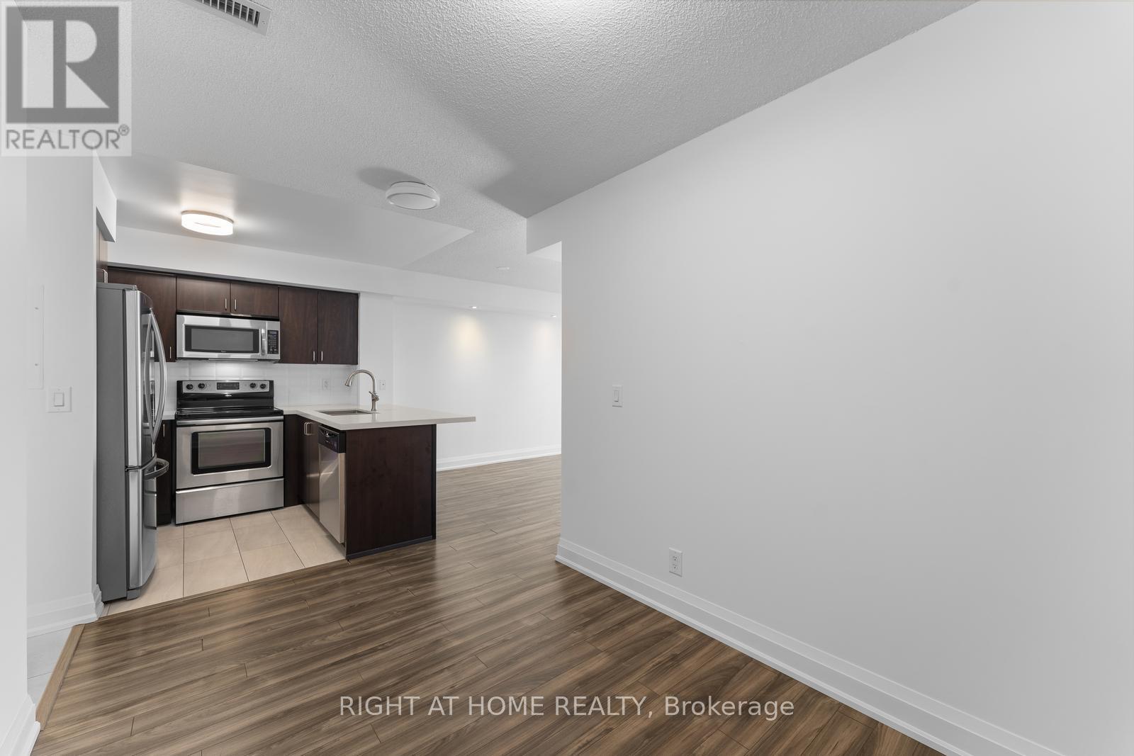 608 - 1070 Sheppard Avenue W, Toronto, Ontario  M3J 0G8 - Photo 18 - W12482603