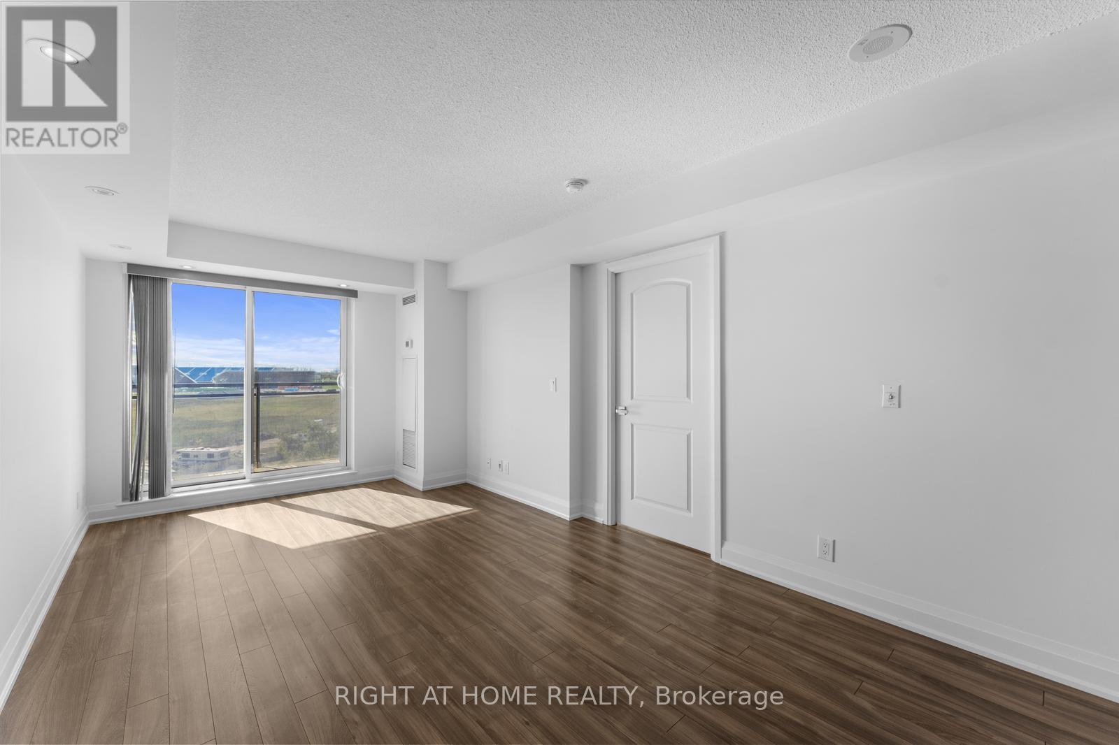 608 - 1070 Sheppard Avenue W, Toronto, Ontario  M3J 0G8 - Photo 20 - W12482603