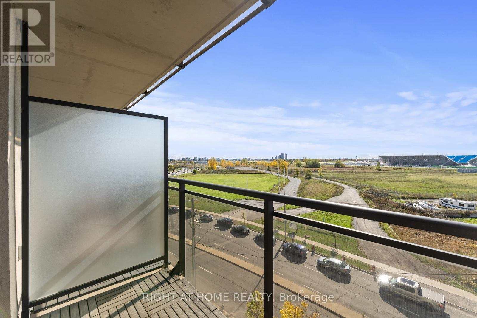 608 - 1070 Sheppard Avenue W, Toronto, Ontario  M3J 0G8 - Photo 30 - W12482603