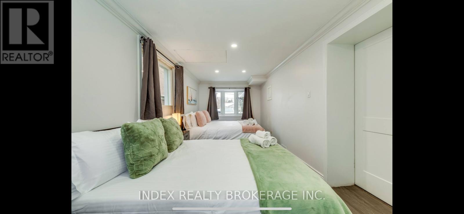 22 Sora Boulevard W, Mississauga, Ontario  L5M 1B2 - Photo 26 - W12468408