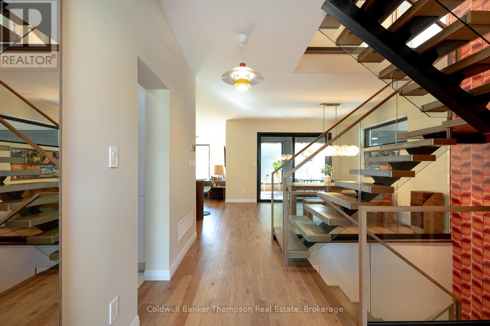 649 Skyhills Road, Huntsville, Ontario P1H 2N5 - Photo 4 - X12469637