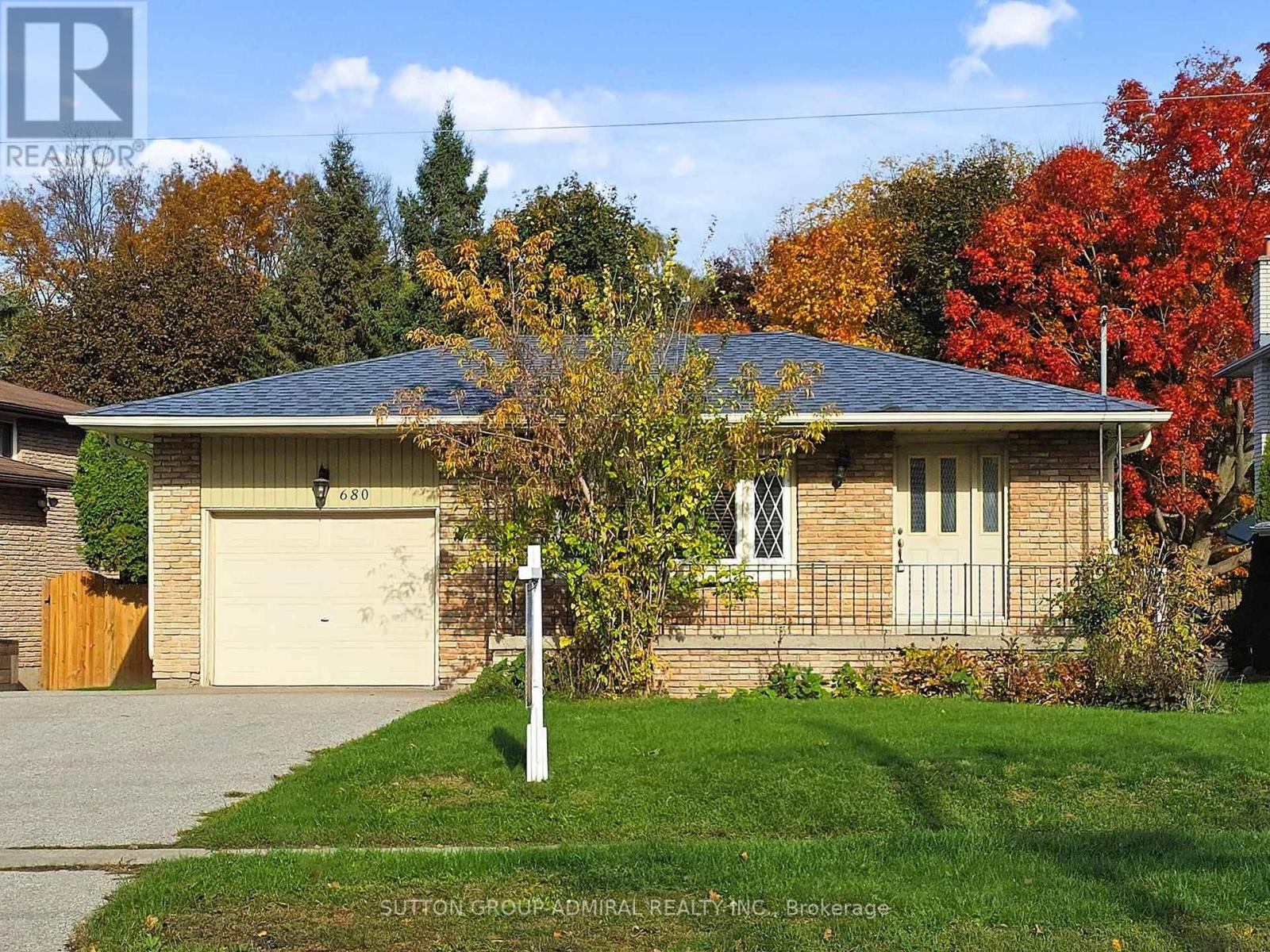 680 ADELAIDE AVENUE E, Oshawa, Ontario
