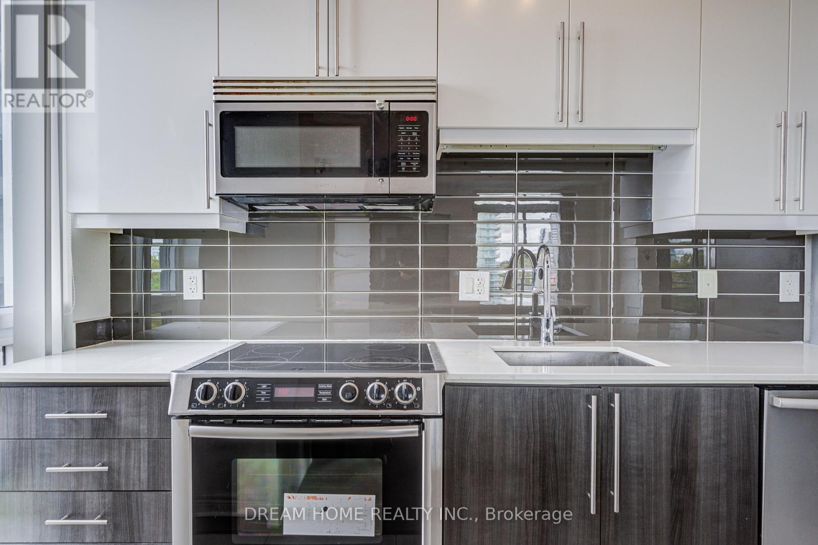 721 - 2756 Old Leslie Street, Toronto (Bayview Village), Ontario  M2K 0E2 - Photo 17 - C12482622