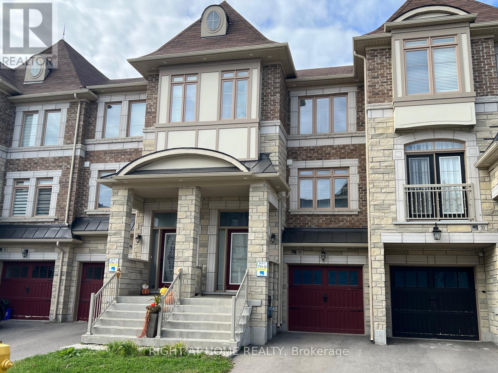 26 SUNSET TERRACE, Vaughan, Ontario