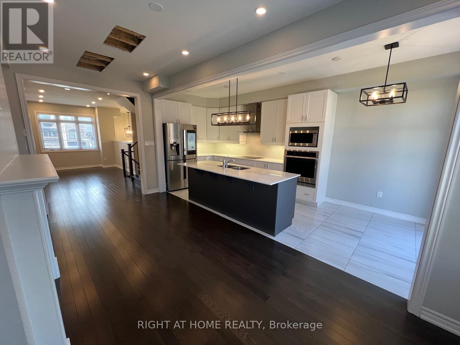 26 Sunset Terrace, Vaughan (Vellore Village), Ontario  L6H 4S3 - Photo 6 - N12482612