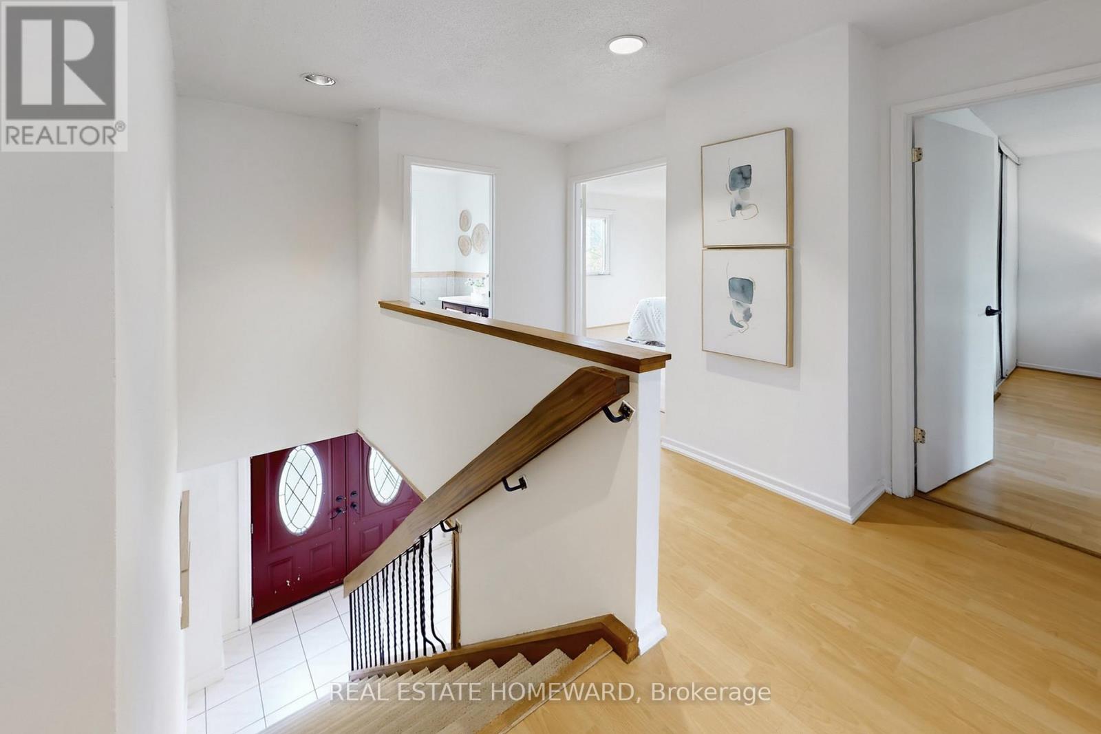 255 Kristin Grove, Mississauga (Mississauga Valleys), Ontario  L5A 3E7 - Photo 20 - W12482616