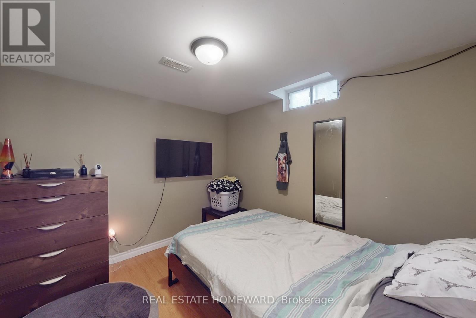 255 Kristin Grove, Mississauga (Mississauga Valleys), Ontario  L5A 3E7 - Photo 38 - W12482616