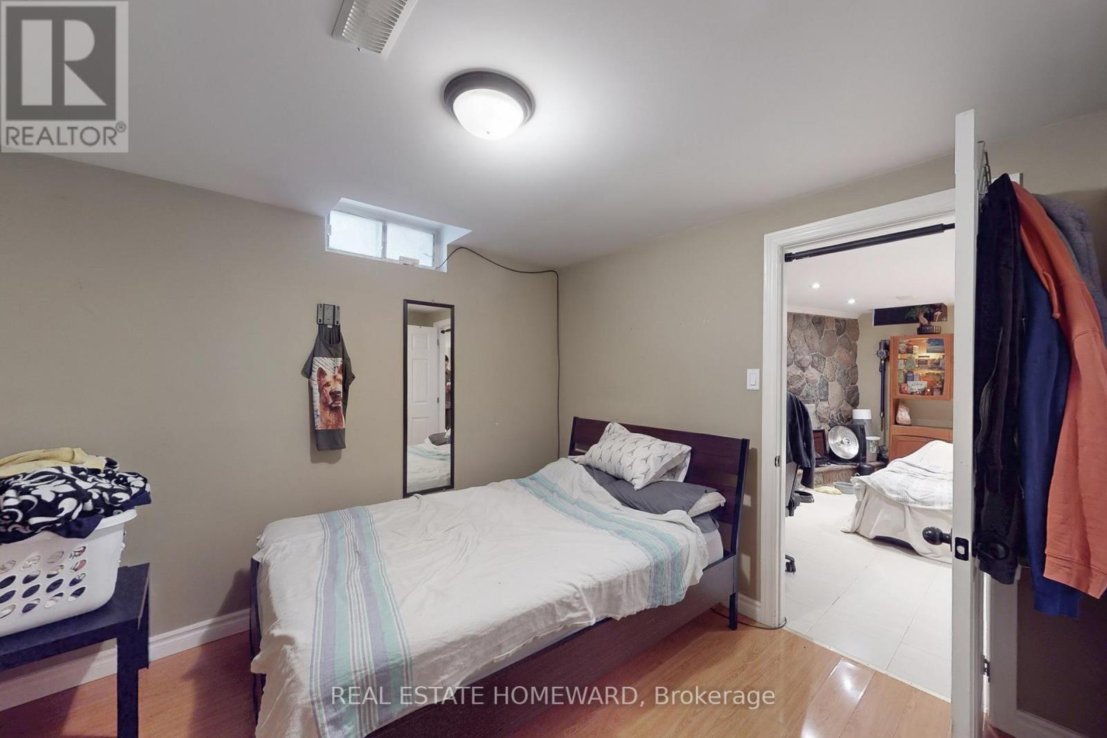 255 Kristin Grove, Mississauga (Mississauga Valleys), Ontario  L5A 3E7 - Photo 39 - W12482616