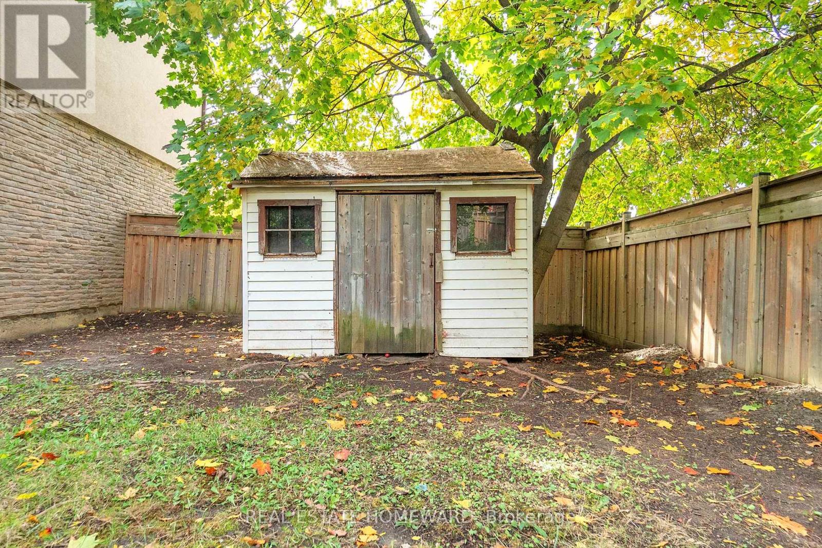 255 Kristin Grove, Mississauga (Mississauga Valleys), Ontario  L5A 3E7 - Photo 47 - W12482616