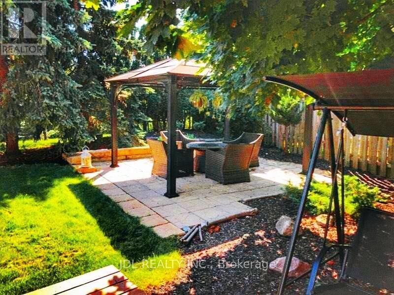 1332 Eddie Shain Drive, Oakville (Cv Clearview), Ontario  L6J 7C9 - Photo 11 - W12482618