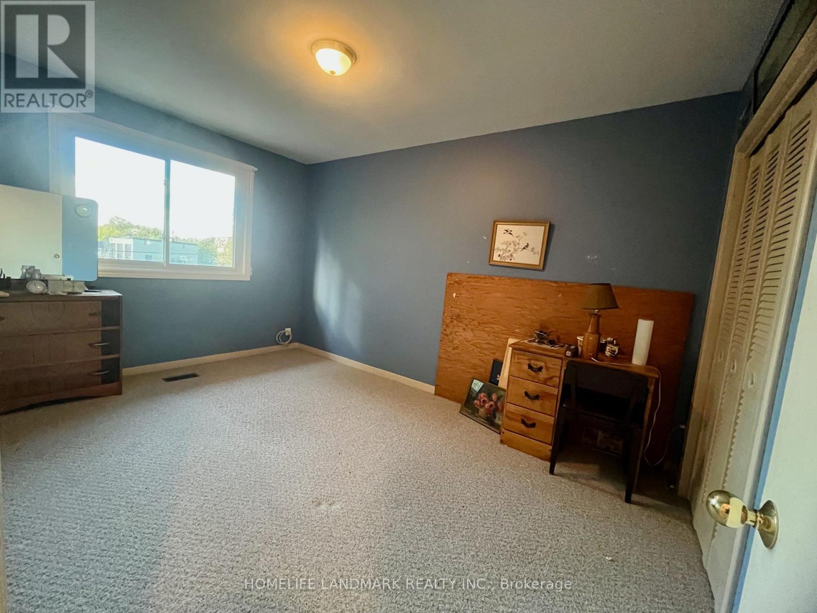 2319 Barclay Road, Burlington (Brant), Ontario  L7R 2B7 - Photo 12 - W12482619