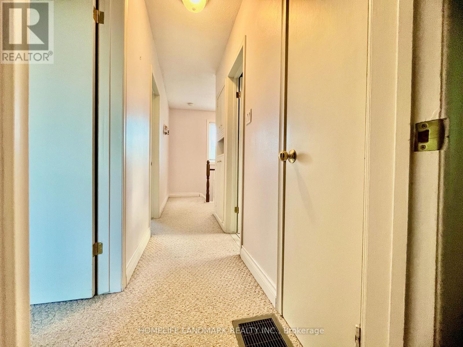 2319 Barclay Road, Burlington (Brant), Ontario  L7R 2B7 - Photo 16 - W12482619